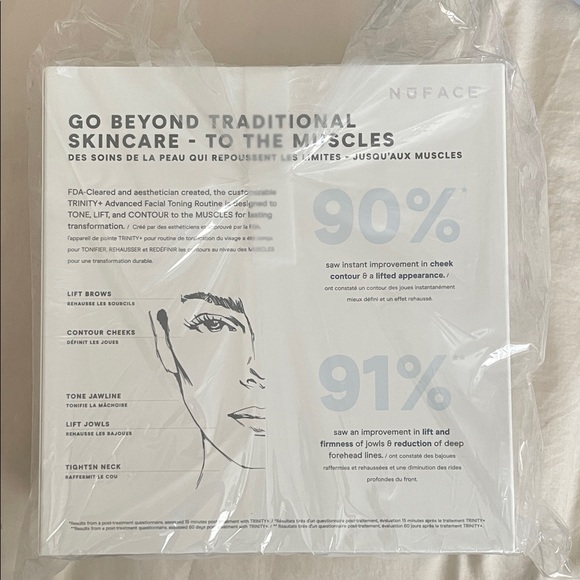 NuFace Trinity+ Facial Toning Set - White and Silver #215 - Picture 3 of 6